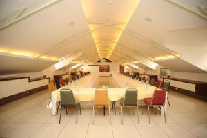 Konferenční prostory v ubytování Kenya Comfort Suites + 37 fotografií