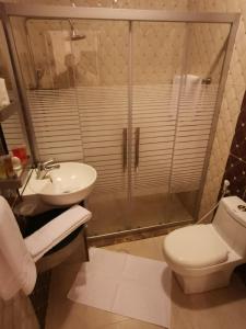 Ванная комната в Sama Paris Hotel