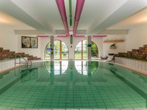 Bazén v ubytování Appartement-Hotel Seespitz nebo v jeho okolí
