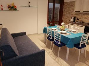 Kuchyňa alebo kuchynka v ubytovaní App.ti nel cuore di Porto Cesareo