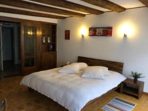Postel nebo postele na pokoji v ubytování Appart'Hôtel HG