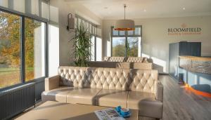 Un lugar para sentarse en Bloomfield House Hotel, Leisure Club & Spa