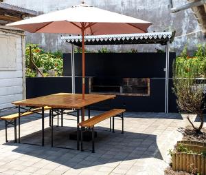 Patio nebo venkovní prostory v ubytování Le Cascavelle