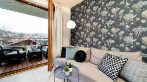 Posedenie v ubytovaní Wonder Home - Apartamenty z balkonami, blisko centrum Karpacza, stoku i aquaparku