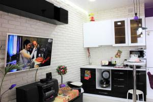 A kitchen or kitchenette at Apartments Vesna