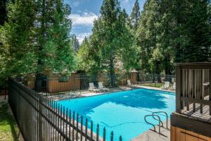 Gallery image of Hidden Haven Condominium in Shaver Lake