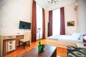 Μια τηλεόραση ή/και κέντρο ψυχαγωγίας στο Rustaveli Hotel