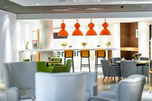Posezení v ubytování Holiday Inn Express Amsterdam Arena Towers by IHG