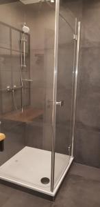 Koupelna v ubytování Ferienwohnung Hafenblick + 19 fotografií