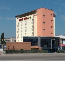 Budova, kde se hotel nachází