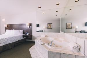 Service Plus Inns and Suites