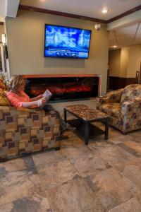 Service Plus Inns and Suites