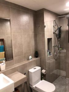 Koupelna v ubytování TimurBay Residence by Onehomes