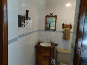 Phòng tắm tại PETAR Pousada Núcleo Terra Iporanga