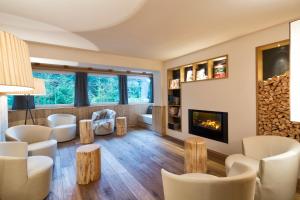 Gallery image of Hotel Comploj Adults only in Selva di Val Gardena