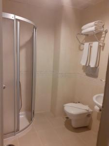 Ένα μπάνιο στο alenz suite