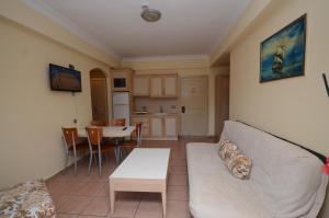 Η κουζίνα ή μικρή κουζίνα στο alenz suite