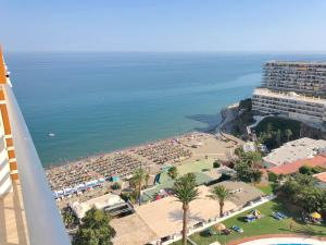 SUNSET BEACH Charming apartment with jacuzzi, Torremolinos ...