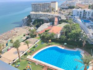 Basen w obiekcie SUNSET BEACH Charming apartment with jacuzzi lub w pobliżu