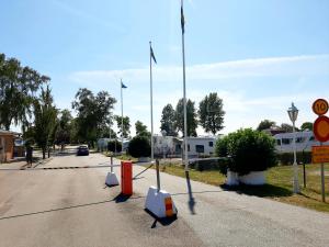 El barrio de los alrededores o un barrio cerca de este camping