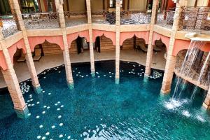 Bazén v ubytování Telal Resort Al Ain nebo v jeho okolí