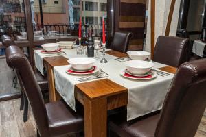 A restaurant or other place to eat at Sunny Paradise ll