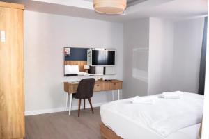 Gallery image of Sea Breeze Hotel and Apartments in Oludeniz