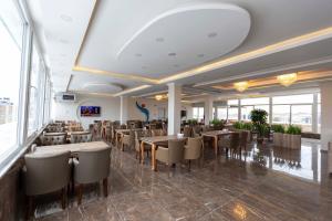 Restaurace v ubytování World Point Hotel Besyol