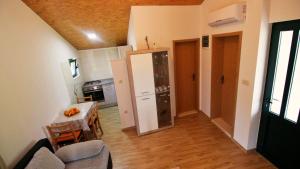 Kuchyň nebo kuchyňský kout v ubytování Holiday Home Jozo