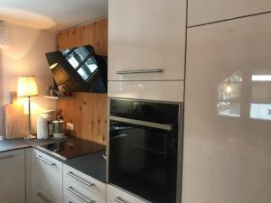 Küche/Küchenzeile in der Unterkunft Tiroler Knusperhäuschen