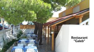 Restaurace v ubytování Apartments & Restaurant Galeb