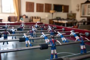 um grupo de homens de brinquedo numa luta de boxe em Inout em Barcelona