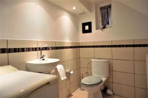 Vonios kambarys apgyvendinimo įstaigoje Ze Perfect Place - Superbe appartement 2 Chb - AC - Saleya - Marché aux fleurs