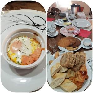 einen Tisch mit einer Schüssel Eier und einem Teller Essen in der Unterkunft B&B Finca la Manchica in Cartagena