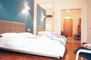 Posteľ alebo postele v izbe v ubytovaní Athens Central 2BD Apartment at Acropolis Plaka