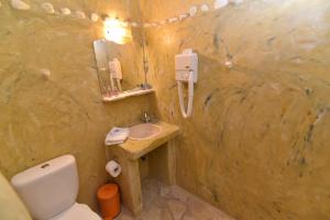 A bathroom at Paradiso Boutique