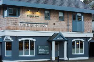 Exteriér nebo vchod ubytování The Caledonian Hotel