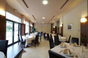 Restaurace v ubytování Hotel Fontana