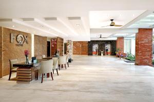 Area soggiorno di FOX Hotel Jimbaran Beach Bali