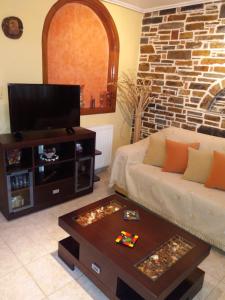 TV a/nebo společenská místnost v ubytování Marmari vacation flat