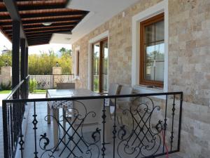 A balcony or terrace at Konak Sari