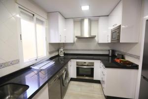 Kuchyňa alebo kuchynka v ubytovaní Apartamento Montes de Oca