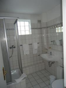 Un baño de Hotel Burg-Stuben