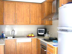 Kuchyňa alebo kuchynka v ubytovaní Magnifica casa con jacuzzi y cerca playa ref 160
