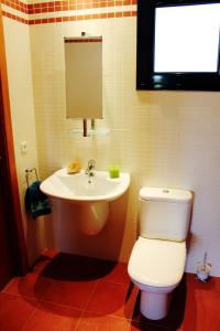 Kúpeľňa v ubytovaní Magnifica casa con jacuzzi y cerca playa ref 160