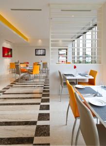 Posezení v ubytování ibis Nashik - An Accor Brand
