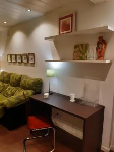A seating area at STUDIO 7