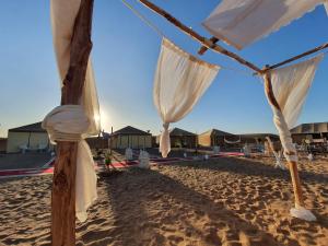 Příroda nedaleko luxury tent + 11 fotografií