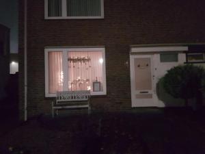 Das Gebäude in dem sich das Privatzimmer befindet