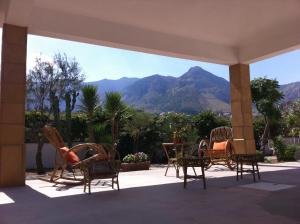 A general mountain view or a mountain view taken from the holiday home